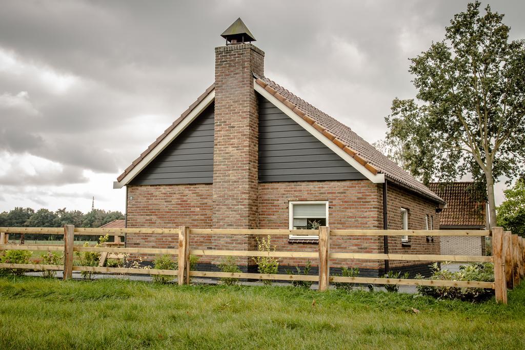 Het Kleine Landgoed Villa Haarle Bagian luar foto